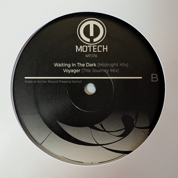 *PRE-ORDER* DJ 3000 'WAITING IN THE DARK EP' 12"